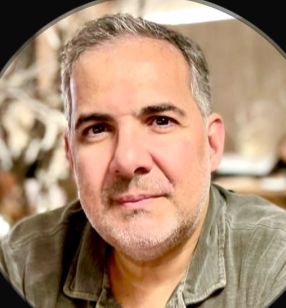 Daniel Silva, 46 anos